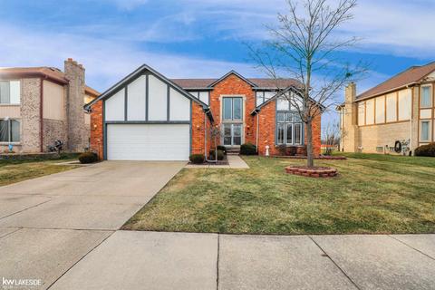 48311 Farah Dr, Macomb, MI 48044 photo 1