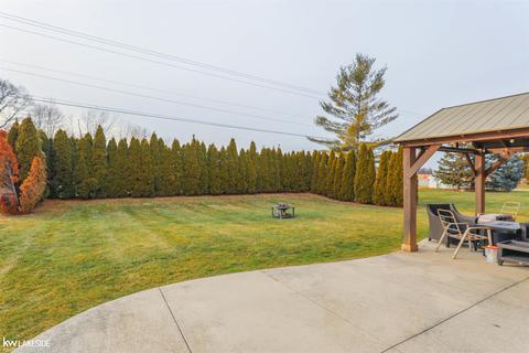 48311 Farah Dr, Macomb, MI 48044 photo 34