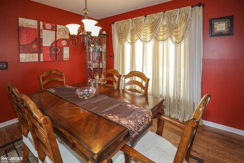 48311 Farah Dr, Macomb, MI 48044 photo 9