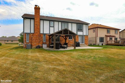 48311 Farah Dr, Macomb, MI 48044 photo 31