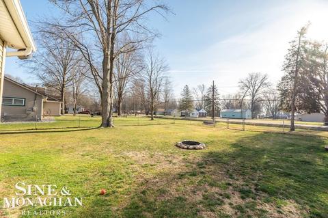 4160 Fruit St, Algonac, MI 48001 photo 11
