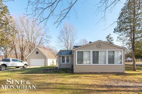4160 Fruit St, Algonac, MI 48001 photo 1