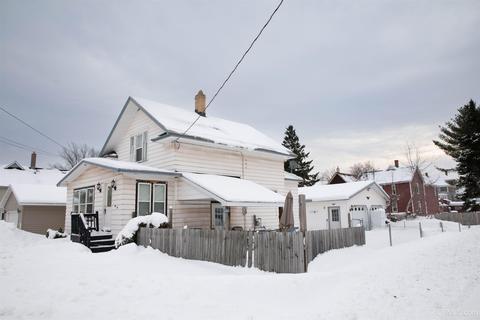 510 Empire, Ishpeming, MI 49849 photo 3