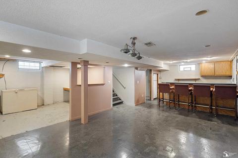 7500 Weddel, Taylor, MI 48180 photo 16