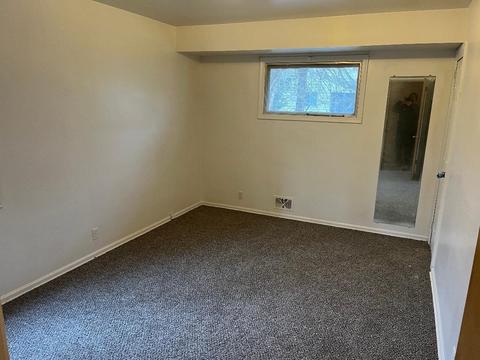 3201 Mackin, Flint, MI 40504 photo 3