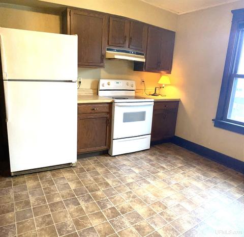 1129 Stephenson Ave, Escanaba, MI 49829 photo 15