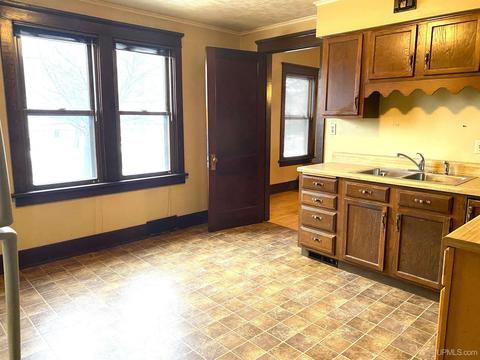 1129 Stephenson Ave, Escanaba, MI 49829 photo 14