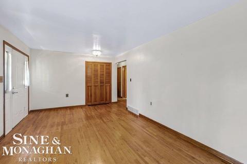 32244 Henry Ruff Rd, Romulus, MI 48174 photo 5