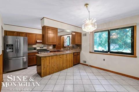 32244 Henry Ruff Rd, Romulus, MI 48174 photo 8