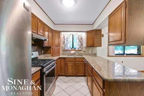 32244 Henry Ruff Rd, Romulus, MI 48174 photo 6