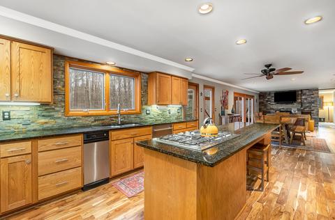 3820 E Old Pine Trl, Midland, MI 48642 photo 19