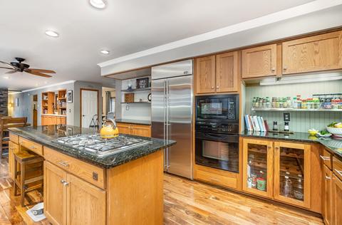 3820 E Old Pine Trl, Midland, MI 48642 photo 18