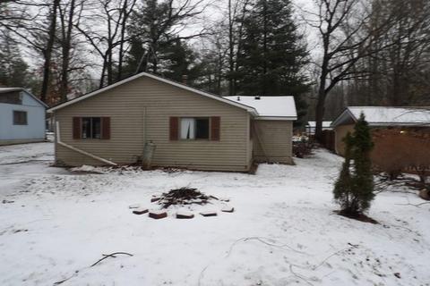 5292 Rose St, Gladwin, MI 48624 photo 4