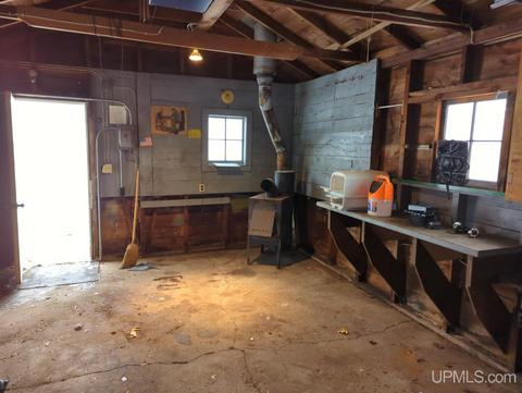 585 Stoneville, Ishpeming, MI 49849 photo 32