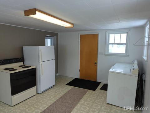 585 Stoneville, Ishpeming, MI 49849 photo 10