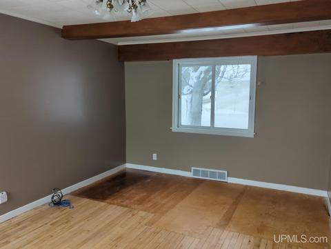 585 Stoneville, Ishpeming, MI 49849 photo 3