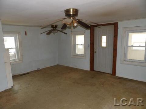 928 E Temperance Rd, Temperance, MI 48182 photo 10