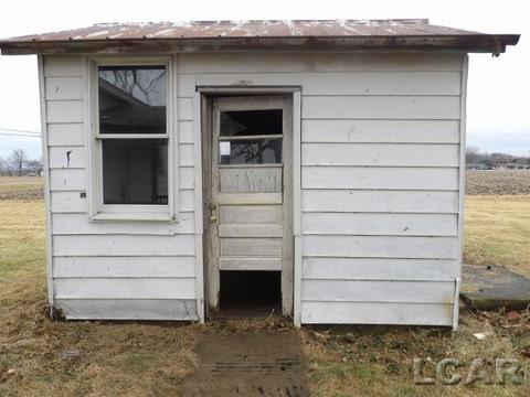 928 E Temperance Rd, Temperance, MI 48182 photo 4