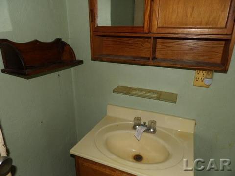 928 E Temperance Rd, Temperance, MI 48182 photo 13