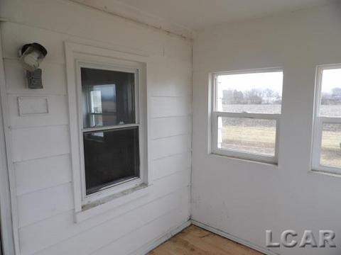 928 E Temperance Rd, Temperance, MI 48182 photo 5