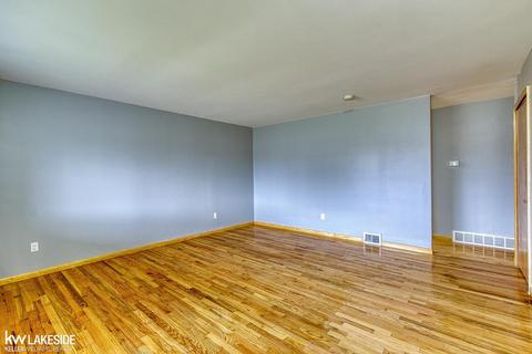 13648 Beth Dr, Warren, MI 48088 photo 2