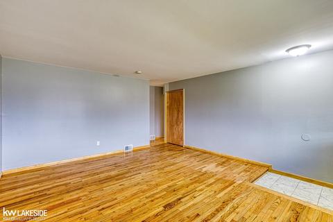 13648 Beth Dr, Warren, MI 48088 photo 5