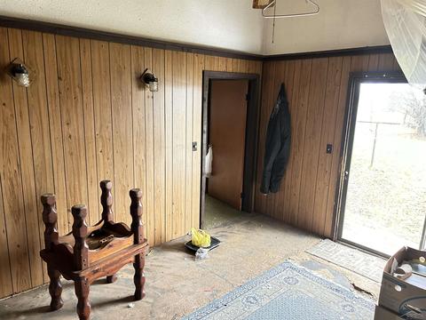 871 W Stover, Standish, MI 48658 photo 2