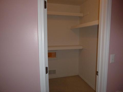 15235 E Hunters Pointe Dr, Macomb, MI 48042 photo 14
