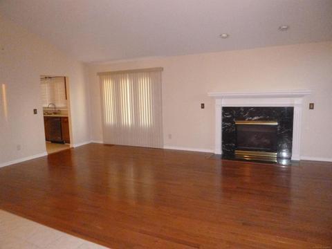 15235 E Hunters Pointe Dr, Macomb, MI 48042 photo 6