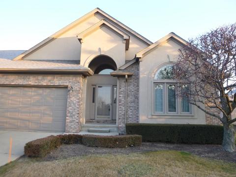 15235 E Hunters Pointe Dr, Macomb, MI 48042 photo 1