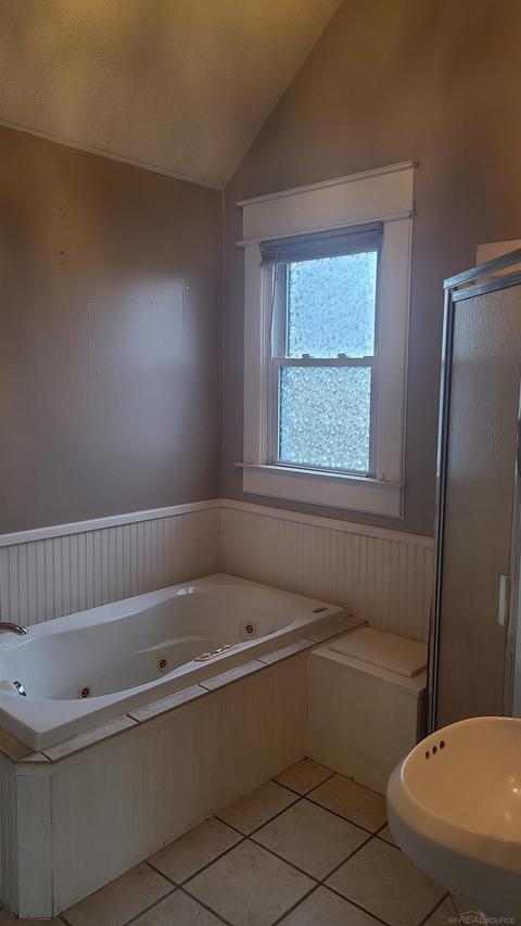4881 Main, Applegate, MI 48401 photo 18