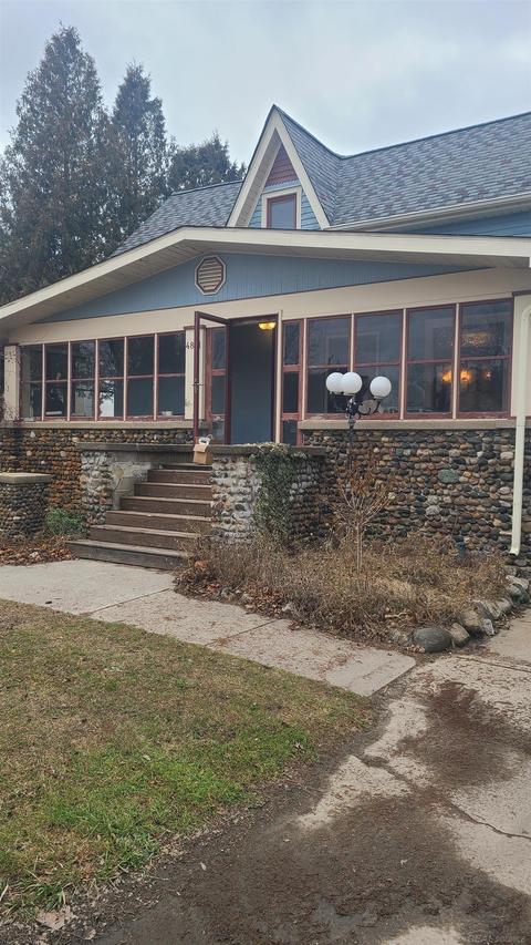 4881 Main, Applegate, MI 48401 photo 1