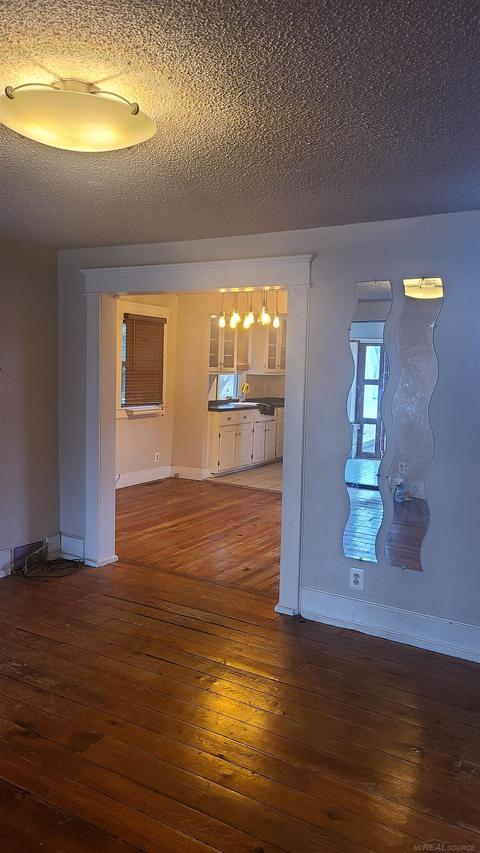 4881 Main, Applegate, MI 48401 photo 17