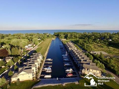 3102 Charme Hbr, Monroe, MI 48162 photo 4