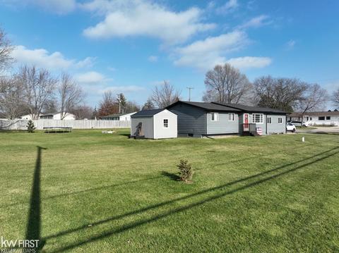 111 Sylvia, Corunna, MI 48817 photo 2