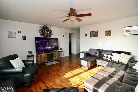 111 Sylvia, Corunna, MI 48817 photo 4