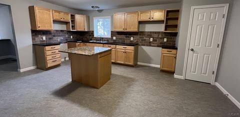 1524 E Vly, Adrian, MI 49221 photo 13