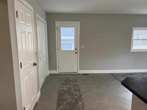 1524 E Vly, Adrian, MI 49221 photo 16
