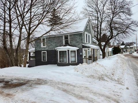 848 Summit, Hancock, MI 49930 photo 1