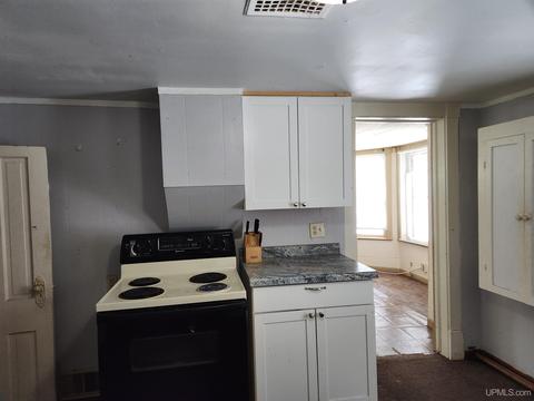 848 Summit, Hancock, MI 49930 photo 5