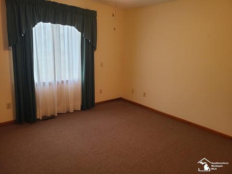 2846 Ashley Dr, Adrian, MI 49221 photo 18