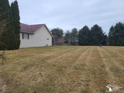 2846 Ashley Dr, Adrian, MI 49221 photo 6