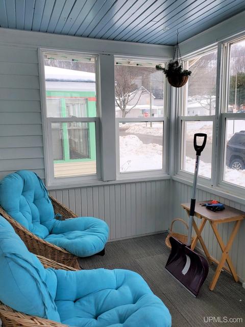 111 Chestnut, Munising, MI 49862 photo 2