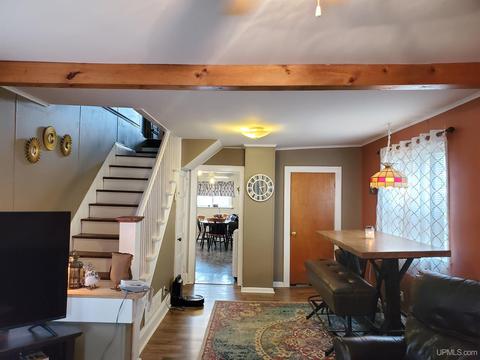 111 Chestnut, Munising, MI 49862 photo 3