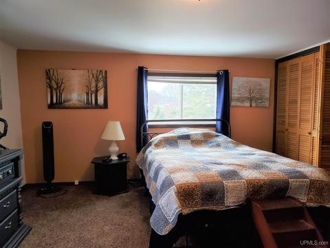 111 Chestnut, Munising, MI 49862 photo 17