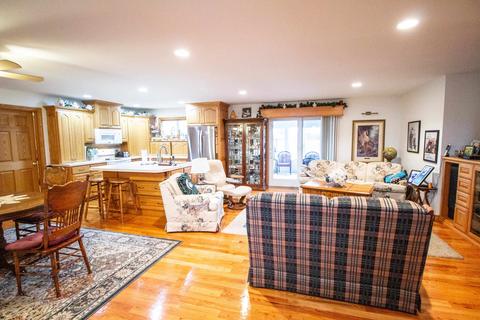 9319 Maple St, New Lothrop, MI 48460 photo 3