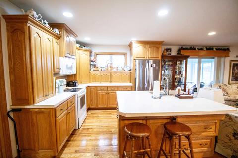 9319 Maple St, New Lothrop, MI 48460 photo 10