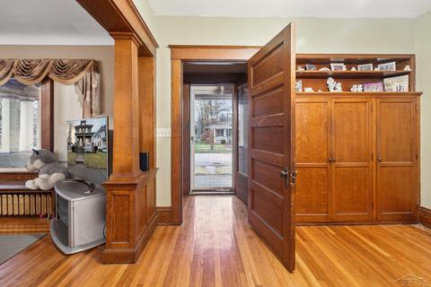2155 4th St, Bay City, MI 48708 photo 8