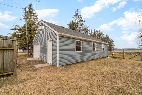1182 S Huron Rd, Kawkawlin, MI 48631 photo 8
