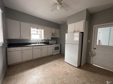 814 E Third, Monroe, MI 48161 photo 10
